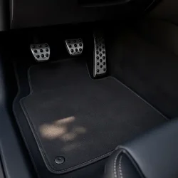 detailing auto- entretien et nettoyage tapis voiture